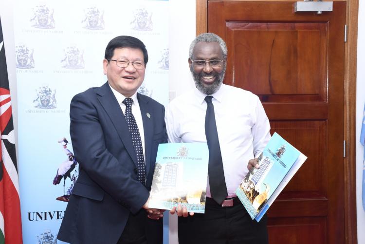 MOU BY VC UON AND CHAIR OF COUNCIL OF ANHUI MEDICAL UNIVERSITY OF CHINA (UoN VC - PROF. KIAMA)