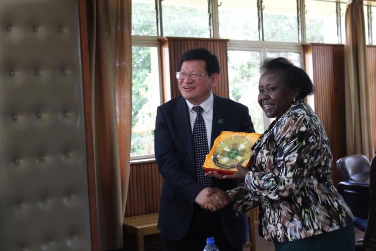 MOU BY VC UON AND CHAIR OF COUNCIL OF ANHUI MEDICAL UNIVERSITY OF CHINA 